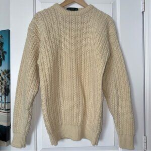 Vintage Beaver Canoe 100% Shetland wool, hand frame knit sweater, small